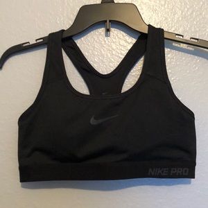 Nike Pro Sports Bra